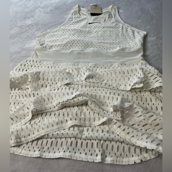 Nike Women's Mesh White Coverup LARGE NWT - Picture 14 of 16